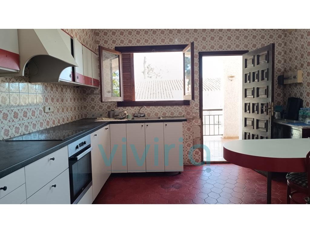 Casa de 373 m² a Paterna