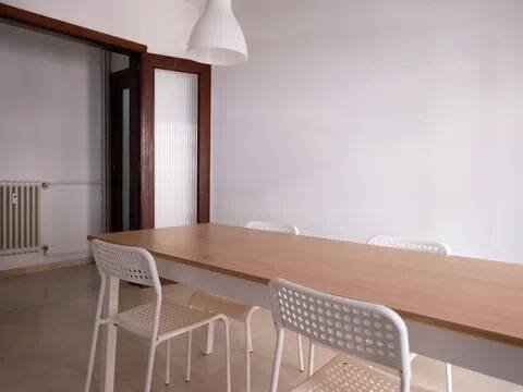 Habitación 140 m², Lérida
