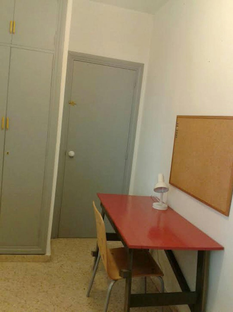 Habitación 9 m², Sevilla