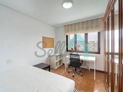 Piso de 85 m² en Oviedo