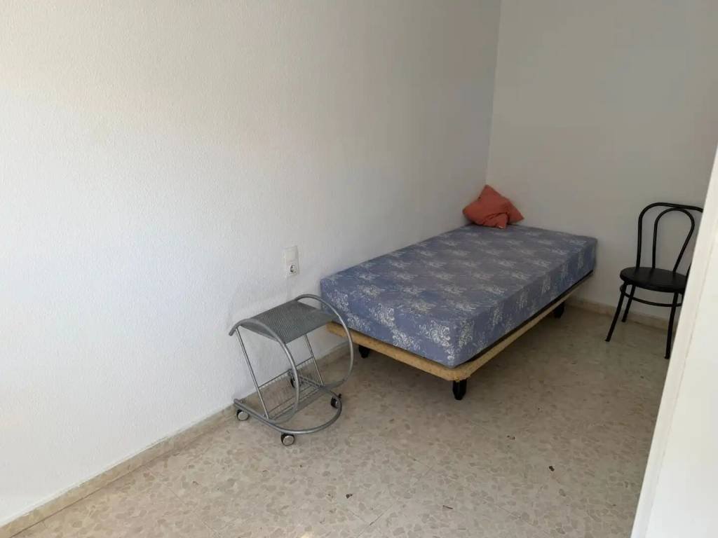 Piso de 90 m² en Granada