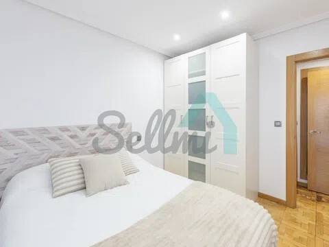 Piso de 52 m² en Oviedo