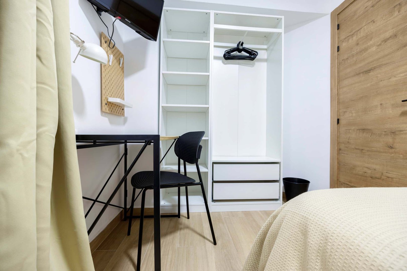 Chambre à louer, Valence