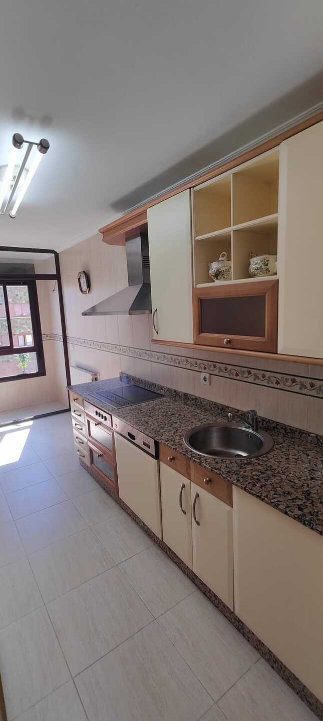 Piso de 82 m² en Oviedo