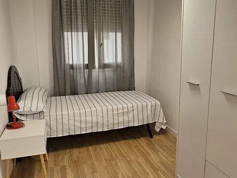 Habitación 130 m², Alicante