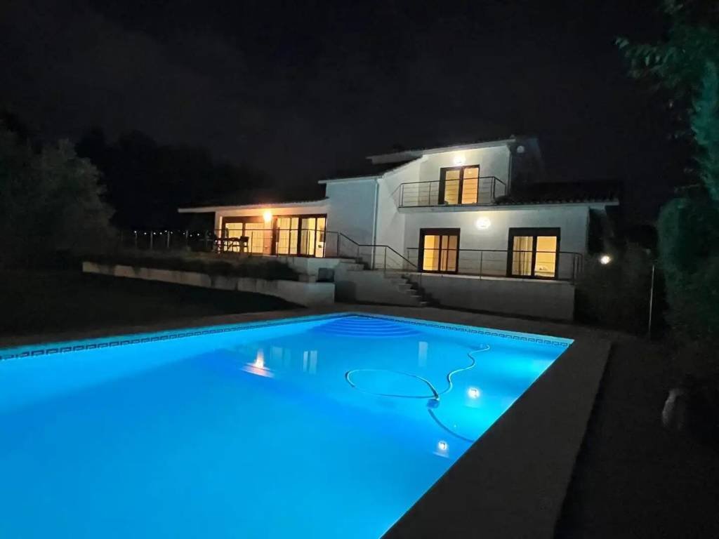 Casa de 350 m² en Albacete