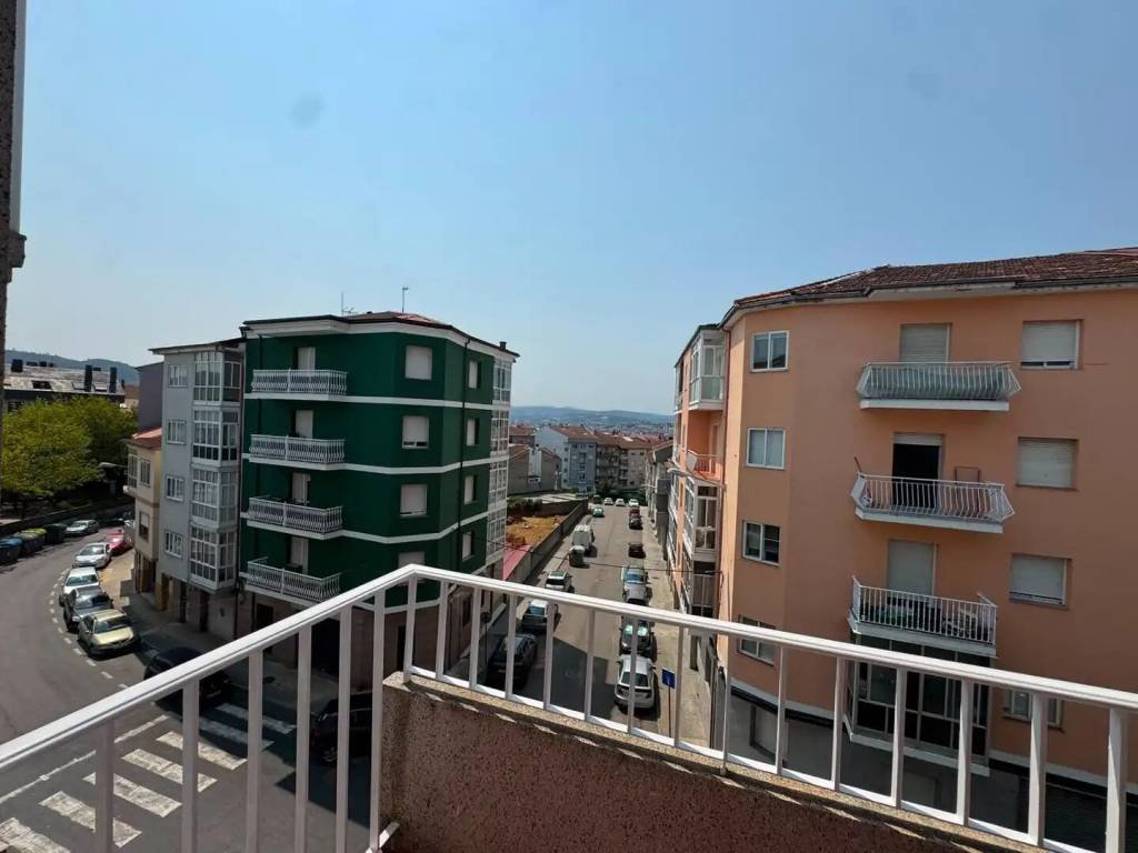 Piso de 90 m² en Ourense