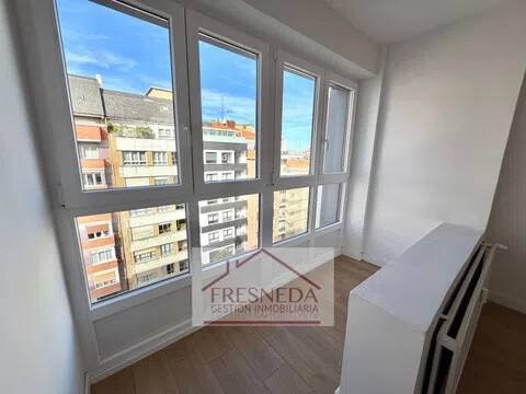 Piso de 87 m² en Oviedo