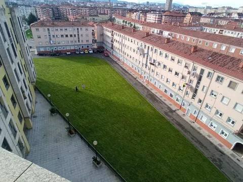 Piso de 93 m² en Oviedo