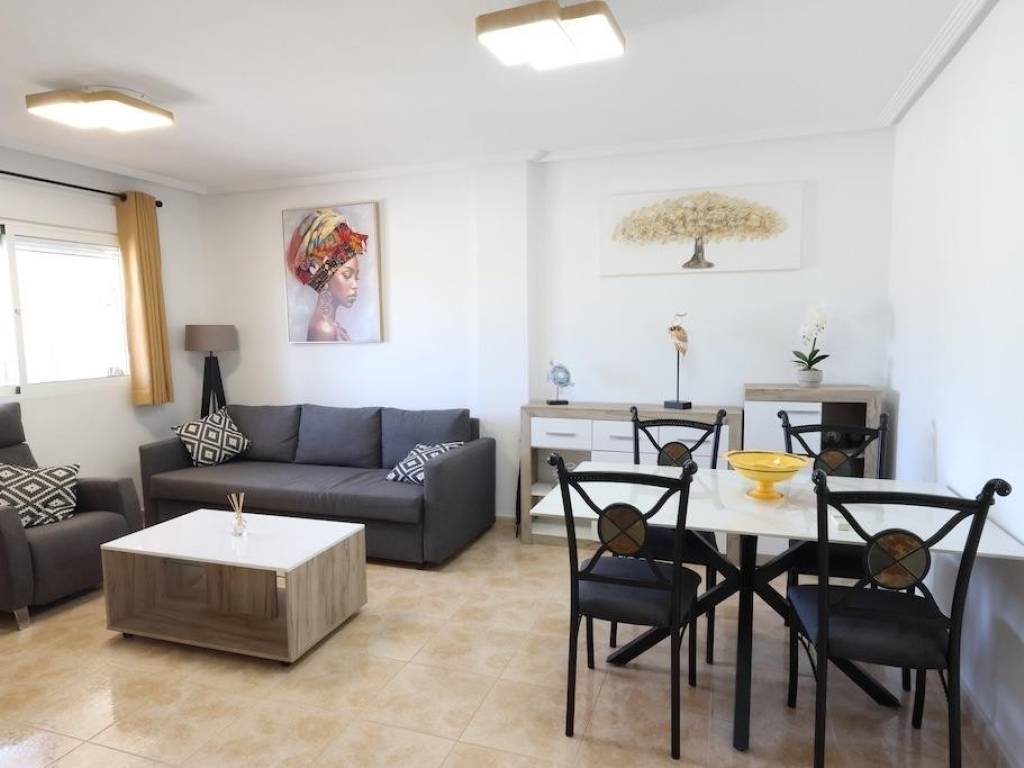 Pis de 70 m² a Oriola
