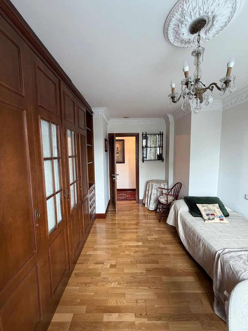 Piso de 120 m² en Oviedo