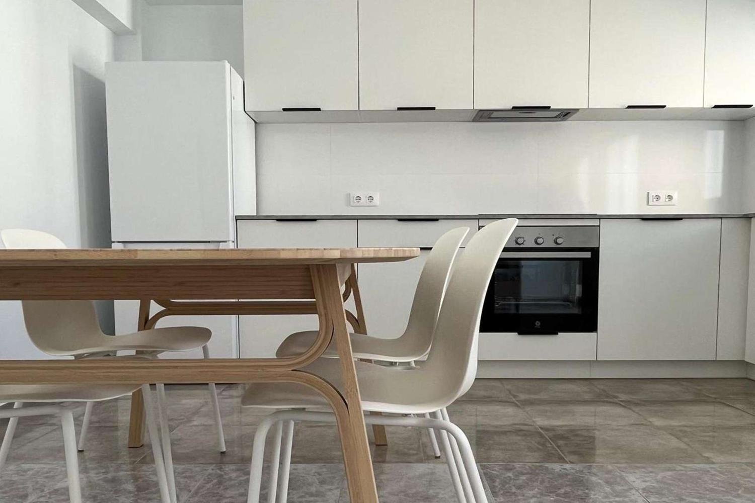 Zimmer 100 m², Valencia
