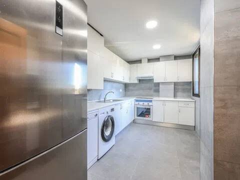Wohnung 217 m² in Madrid