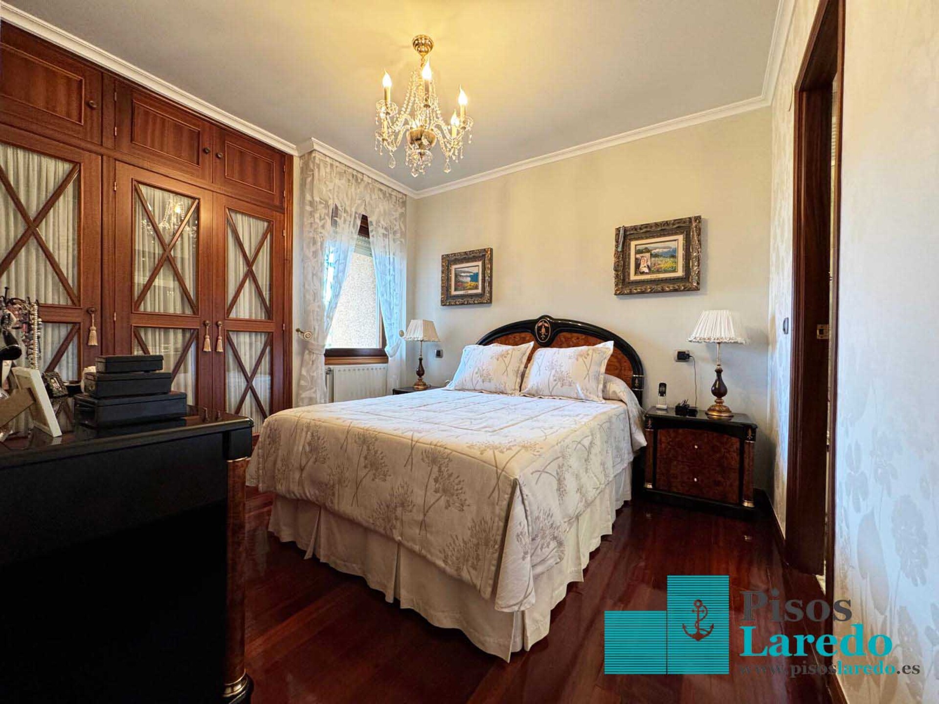 Piso de 100 m² en Laredo
