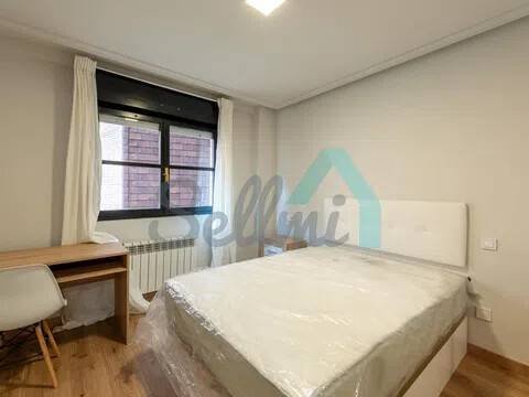 Habitación 71 m², Oviedo