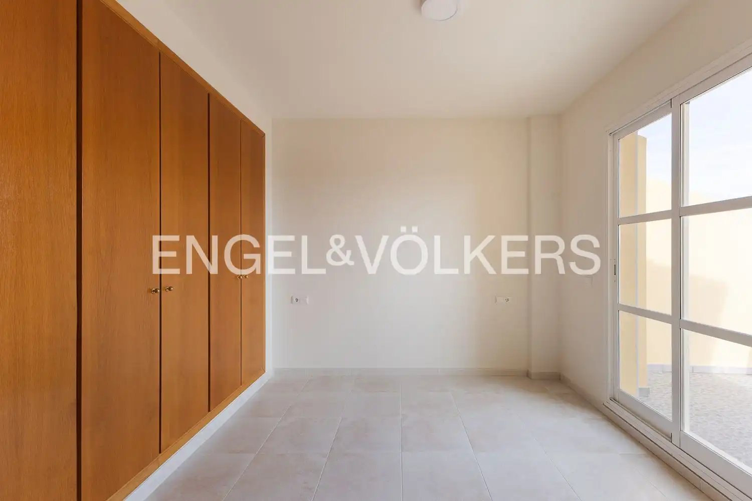 Casa de 250 m² a Riba-roja de Túria
