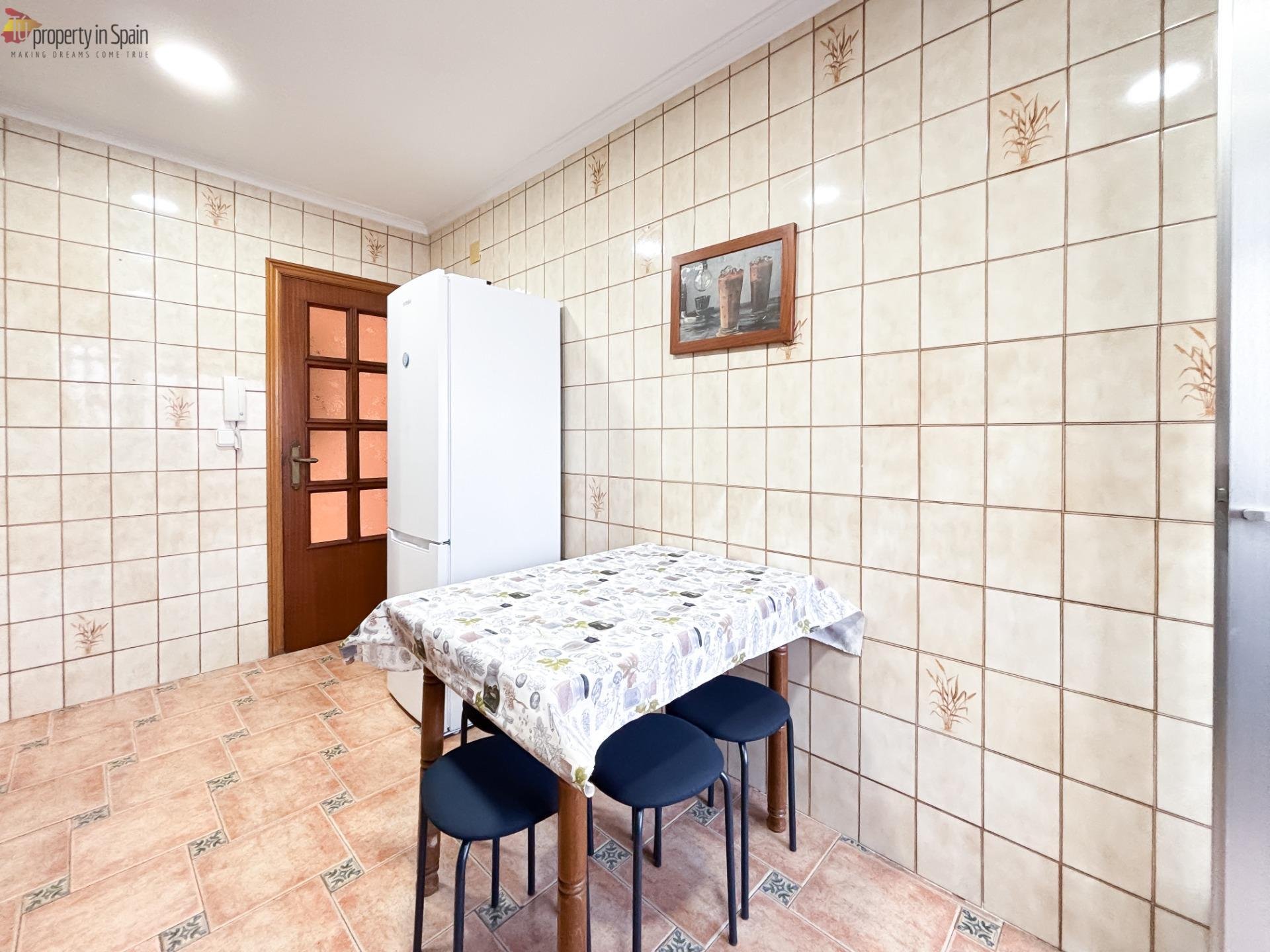 Habitación 96 m², Alicante