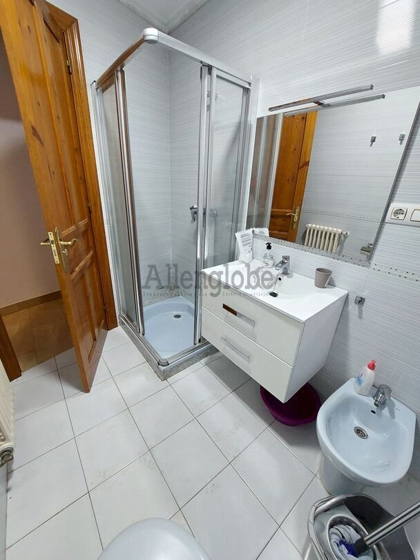 Piso de 75 m² en Oviedo