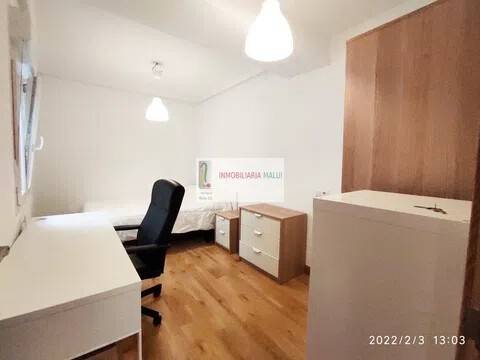 Pis de 130 m² a Oviedo
