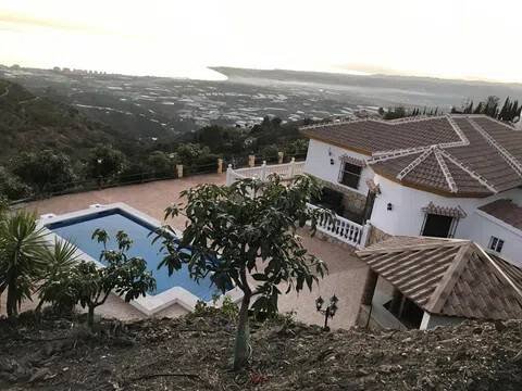 Casa de 160 m² a Sayalonga