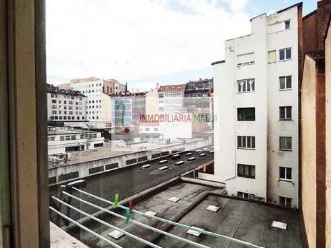 Pis de 80 m² a Oviedo