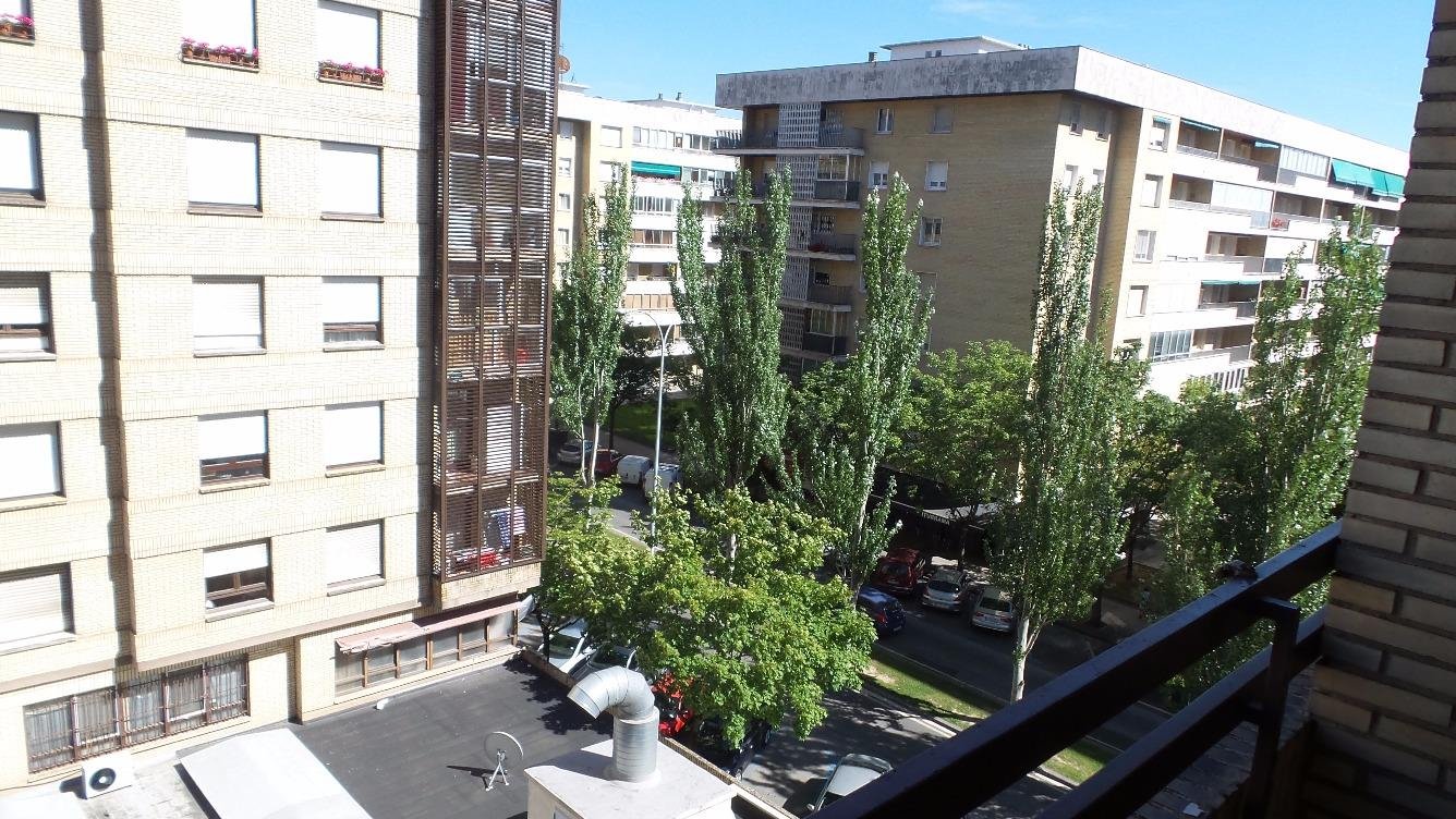 Pis de 110 m² a Pamplona