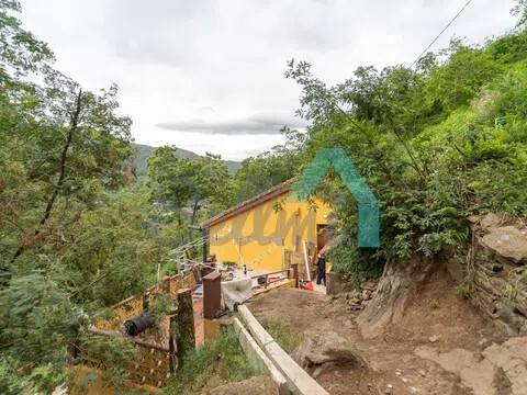 Casa de 100 m² en Mieres