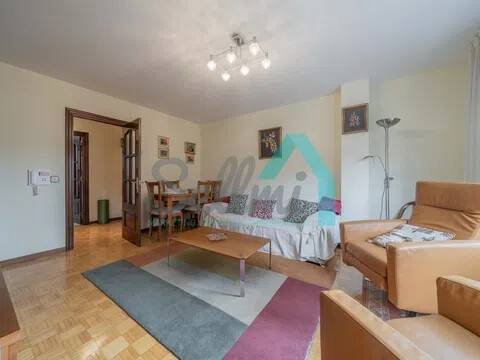 Piso de 90 m² en Oviedo