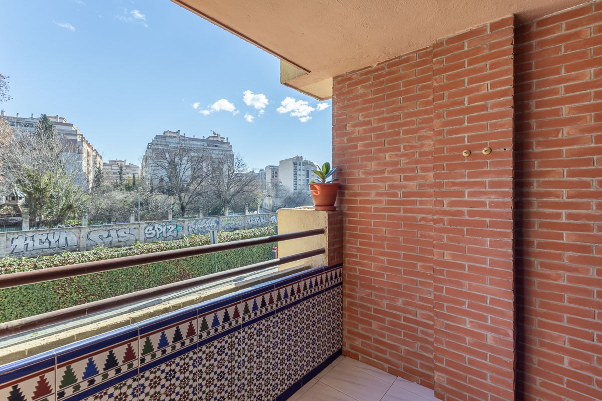Piso de 100 m² en Granada