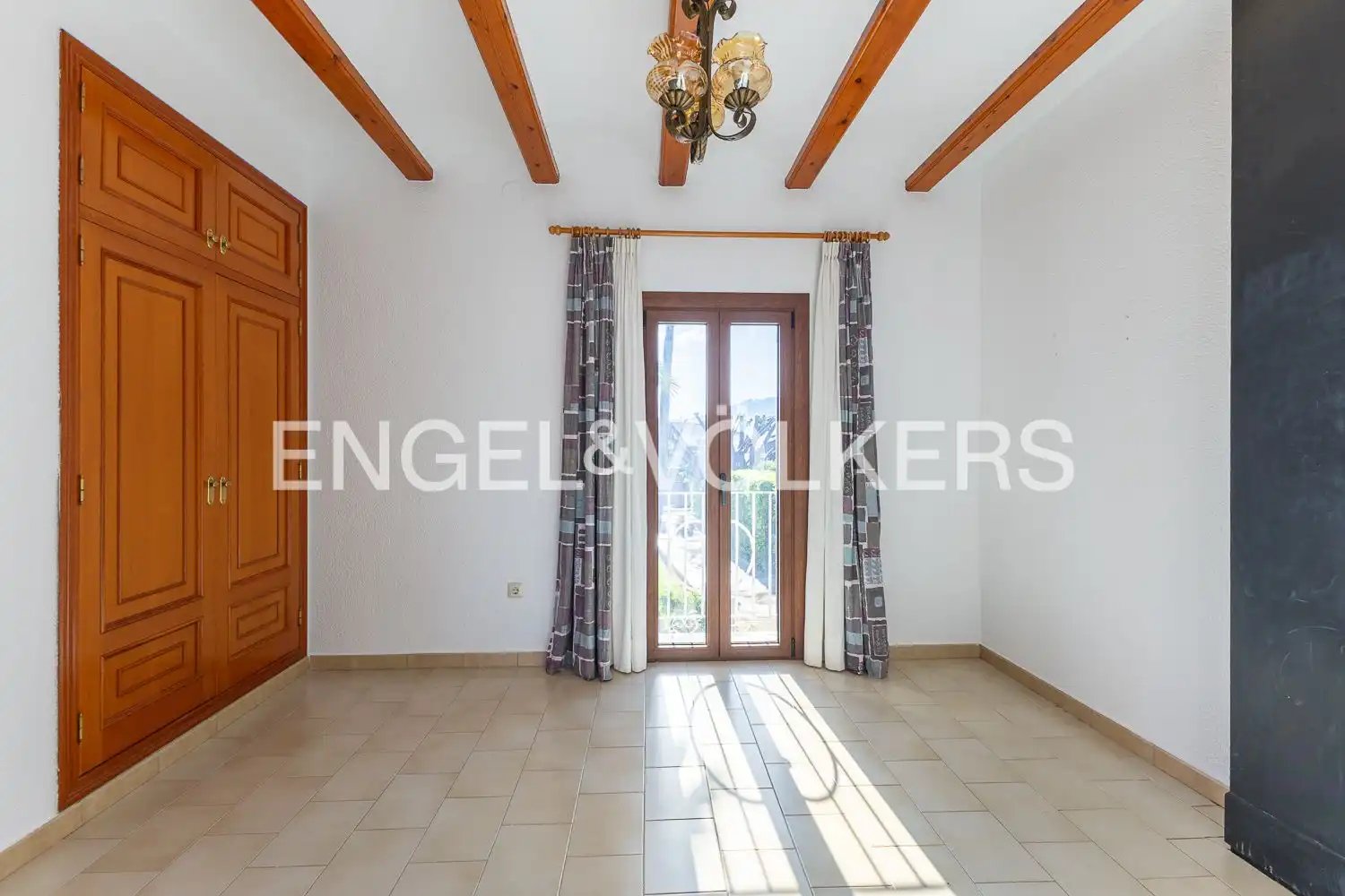 Квартира 350 м² в Pedreguer