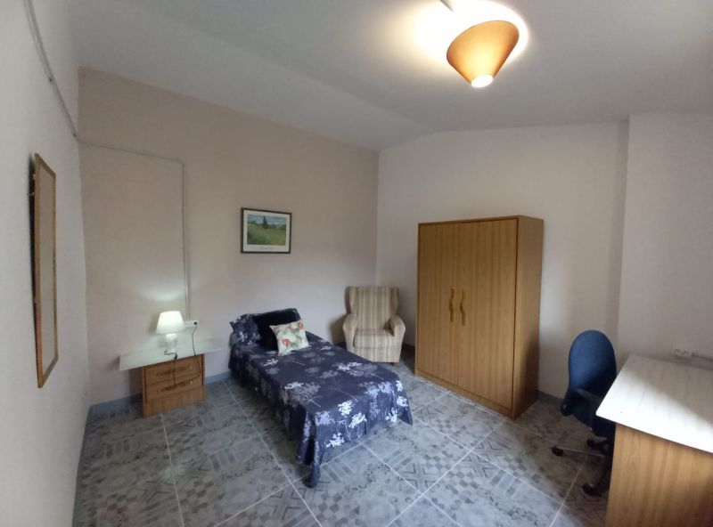 Habitación 180 m², Anglès