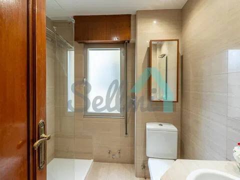 Piso de 122 m² en Oviedo