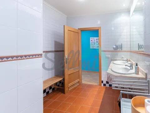Piso de 100 m² en Oviedo