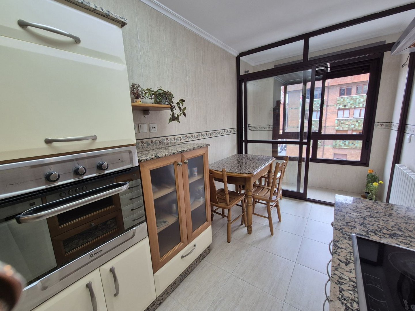 Pis de 82 m² a Oviedo
