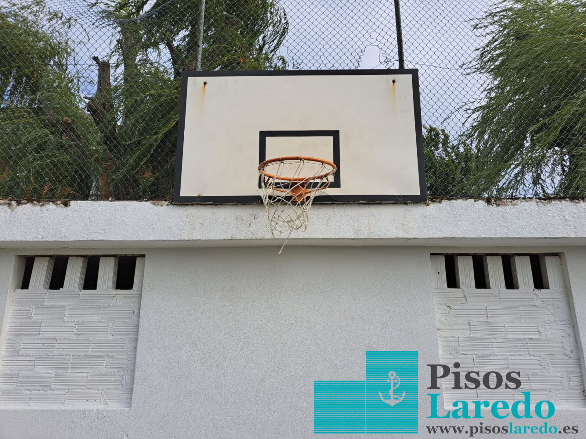 Piso de 65 m² en Laredo