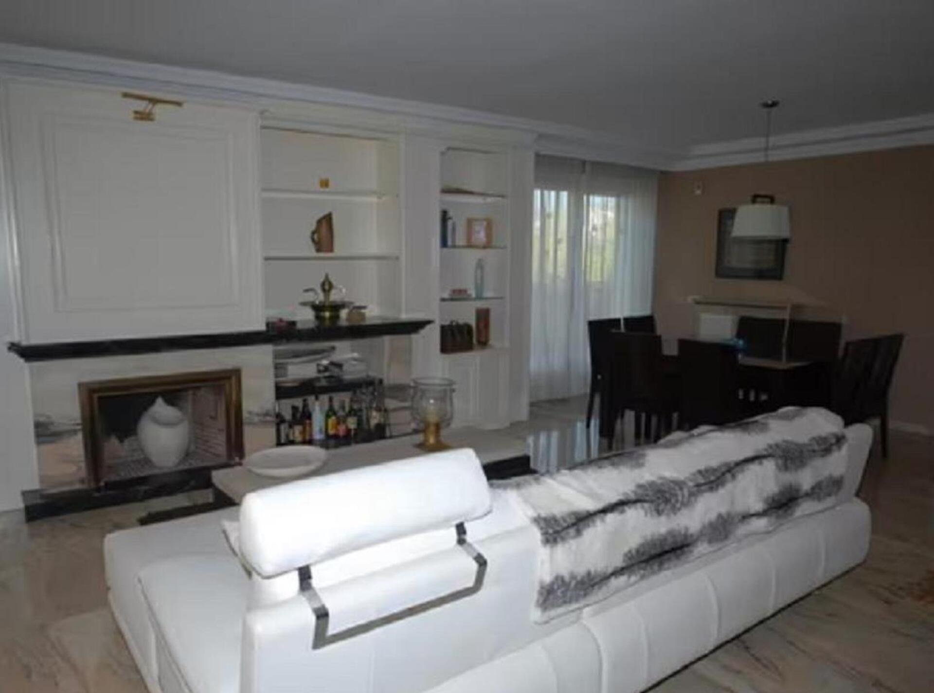 Piso de 300 m² en Roses