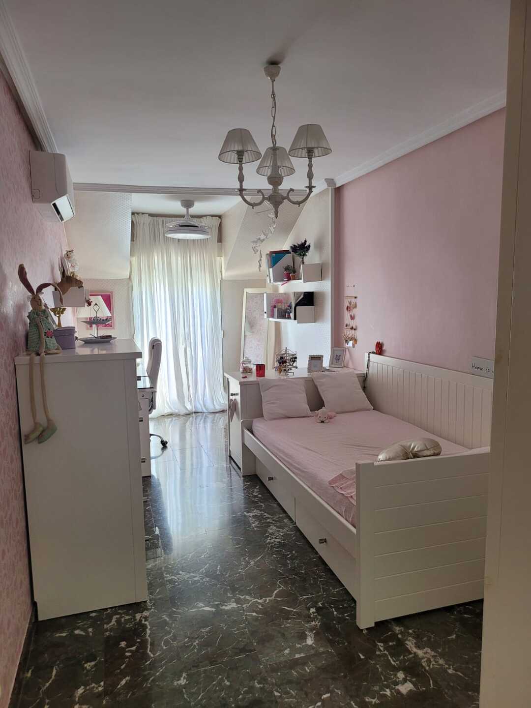 Habitación 550 m², Jaén