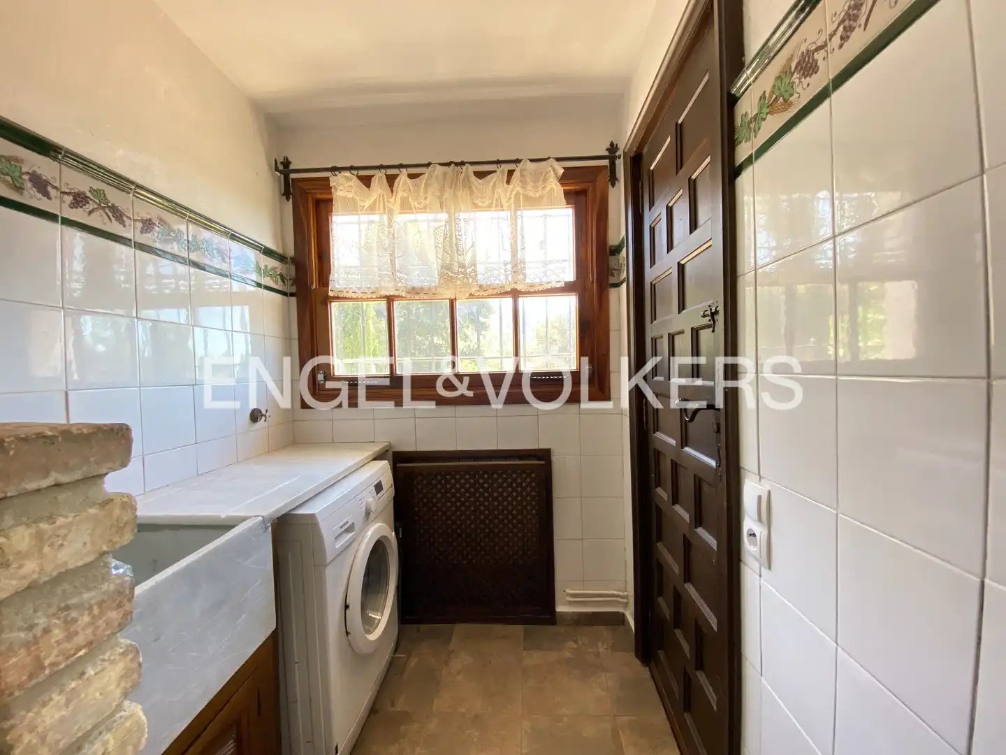 Appartement 380 m² à Nàquera / Náquera