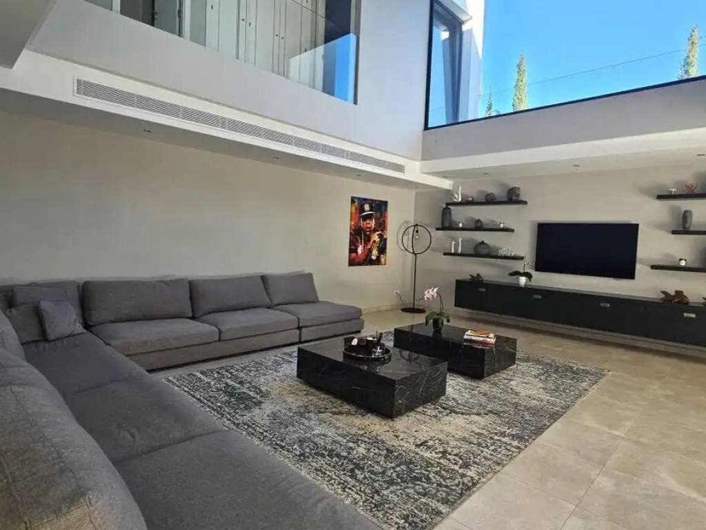 Maison 678 m² à San Roque