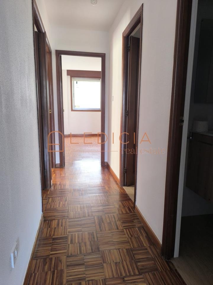 Piso de 90 m² en Vigo