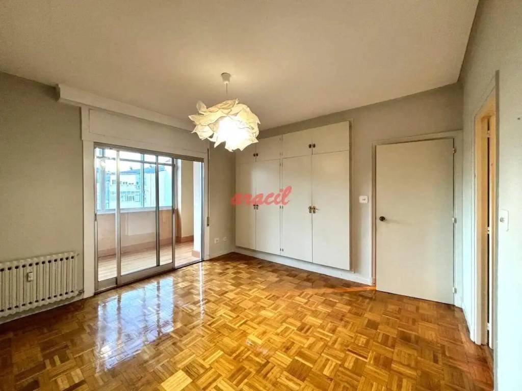 Piso de 267 m² en Ourense