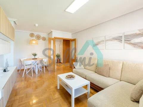 Pis de 91 m² a Oviedo