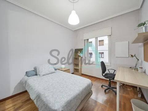 Pis de 112 m² a Oviedo