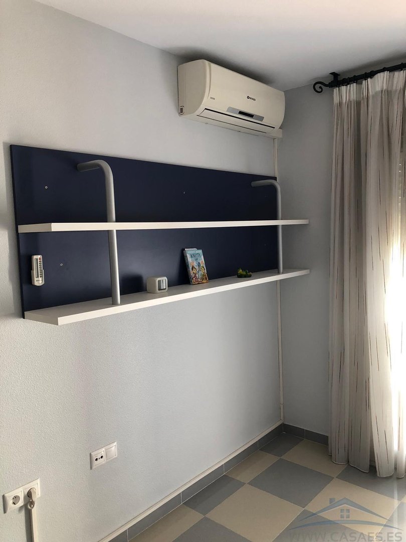 Piso de 95 m² en Roquetas de Mar