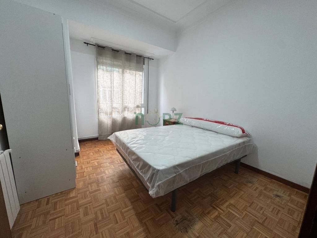 Habitación 112 m², Ourense