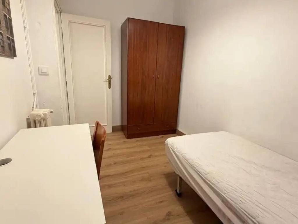 Piso de 95 m² en Ourense
