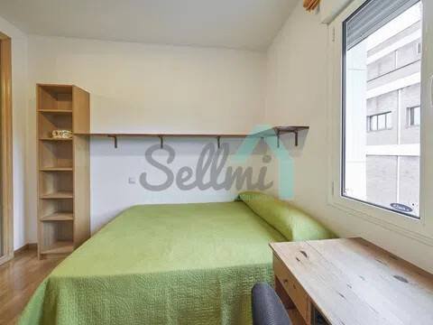 Piso de 106 m² en Oviedo