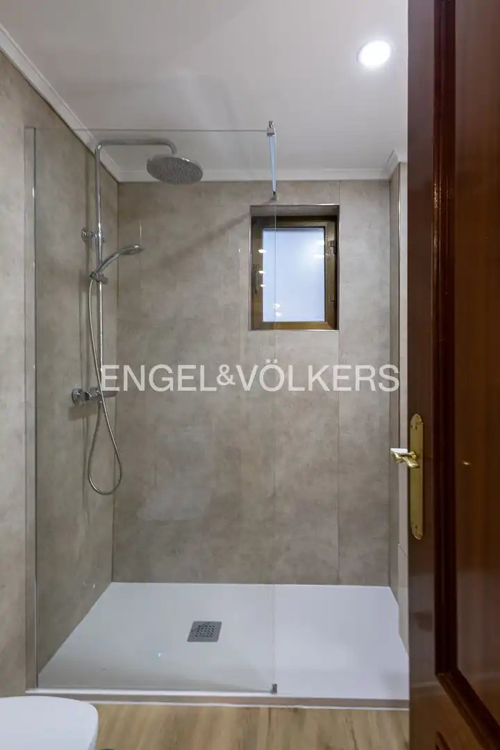 Wohnung 148 m² in Madrid