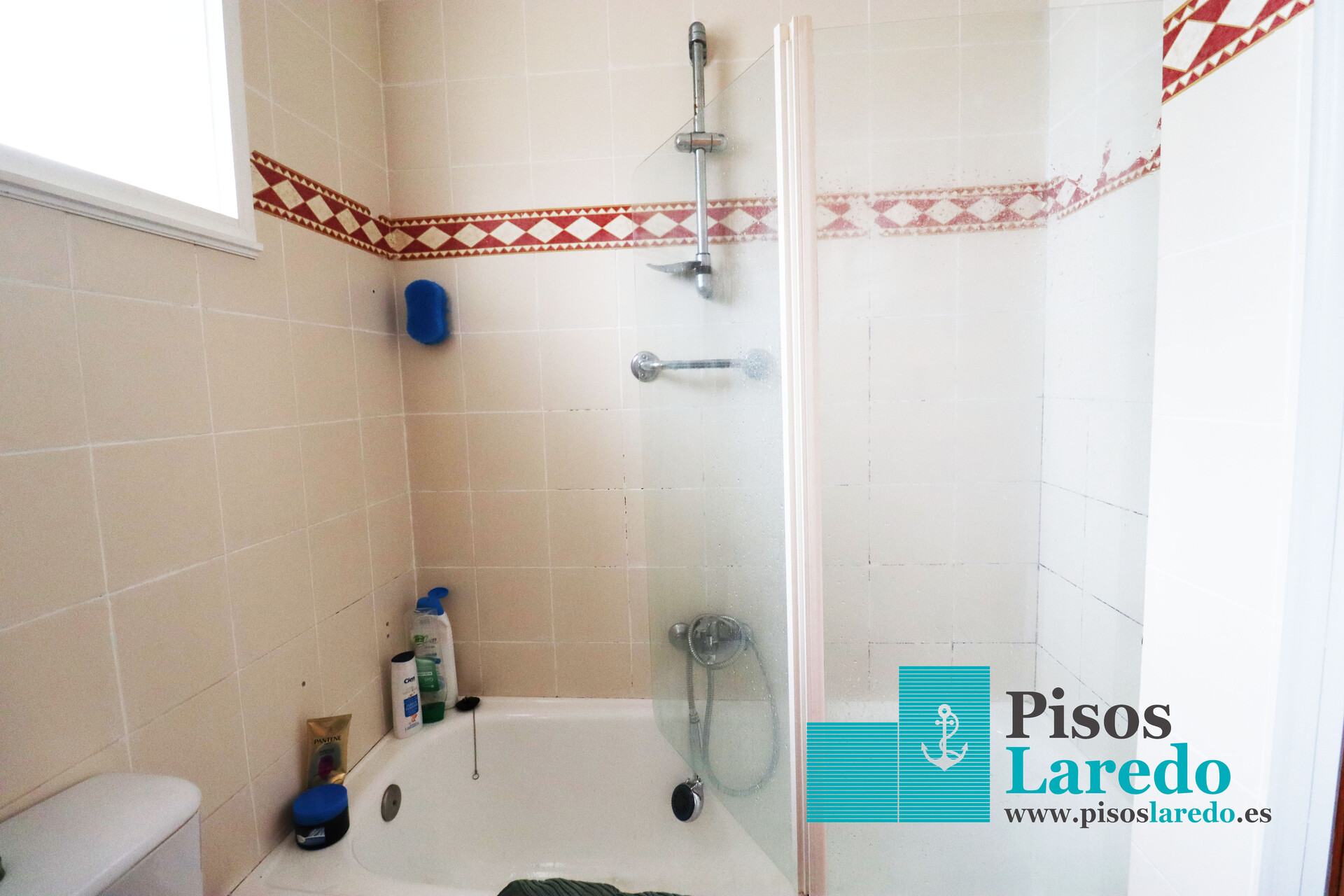Casa de 200 m² en Laredo