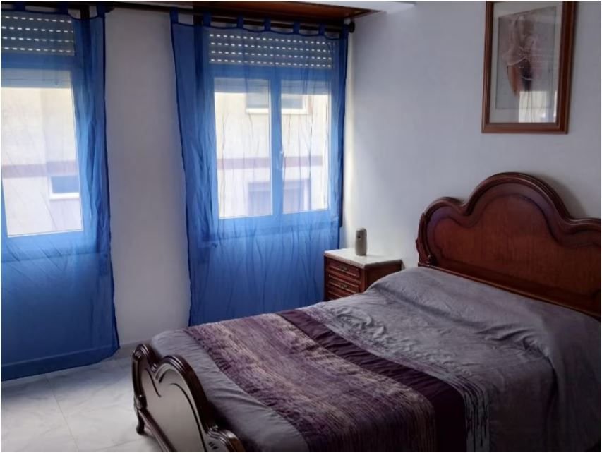 Piso de 120 m² en Narón